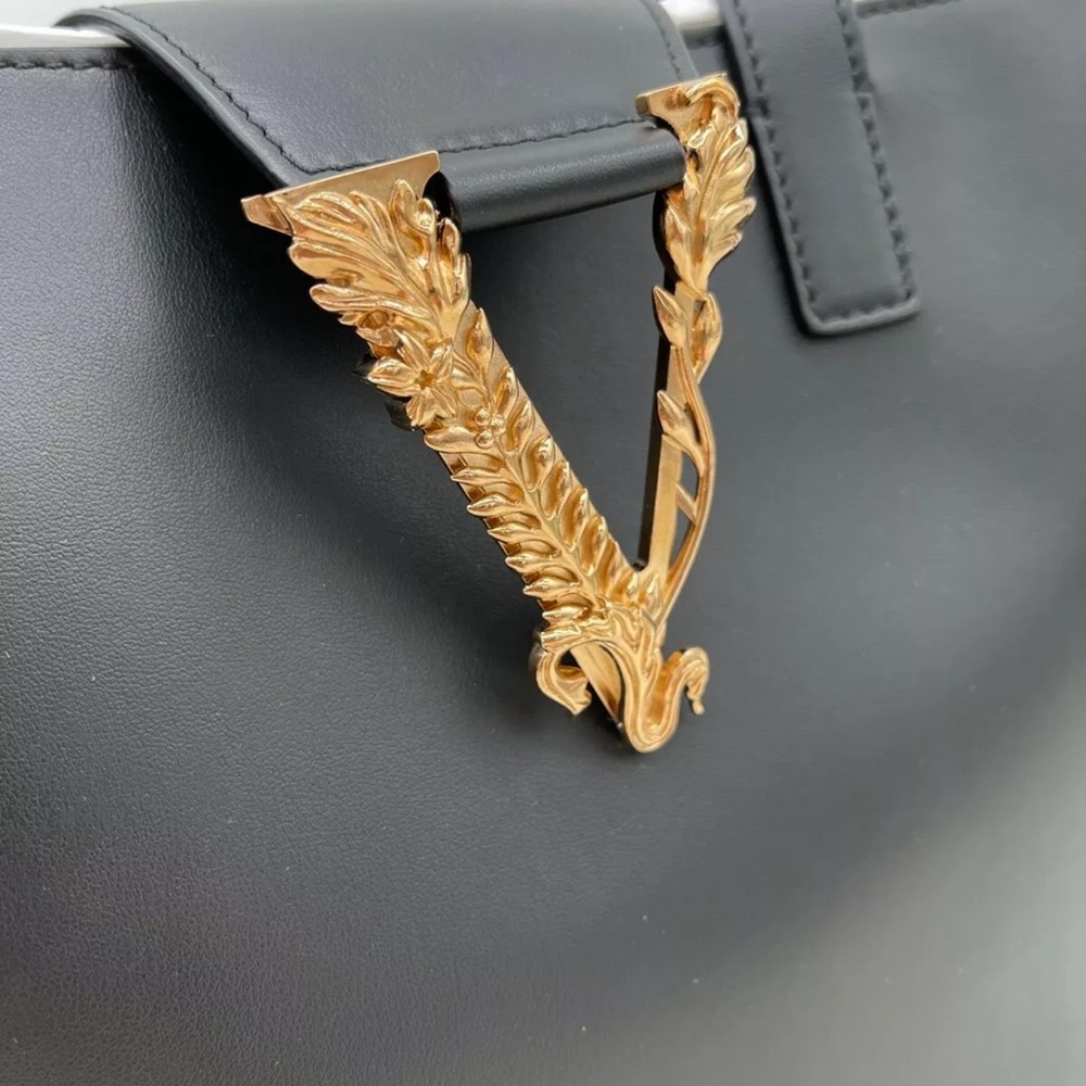 Versace bag med.